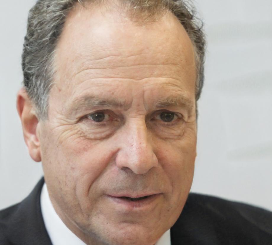 Gregor Hümmert, Spezialist für Budgetoptimierung